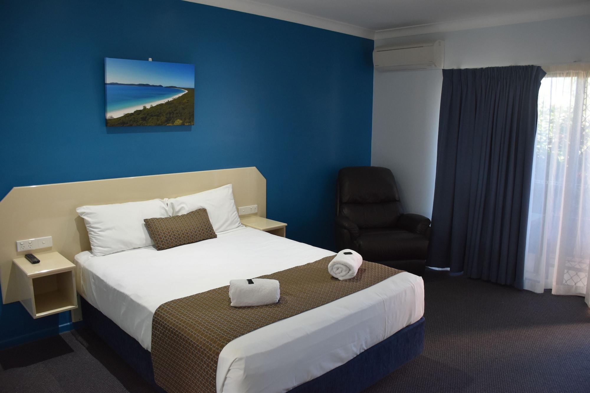Bluewater Harbour Motel Боуен Екстериор снимка