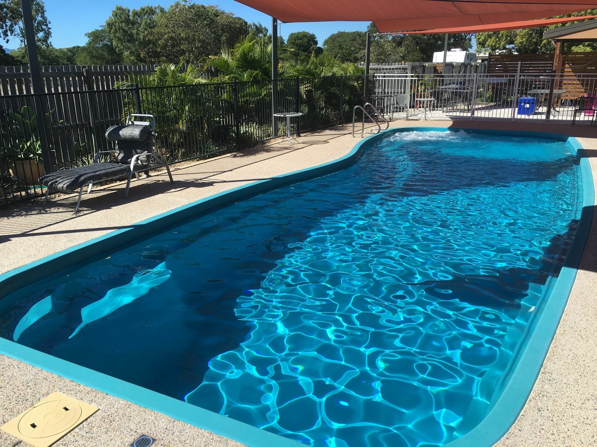 Bluewater Harbour Motel Боуен Екстериор снимка